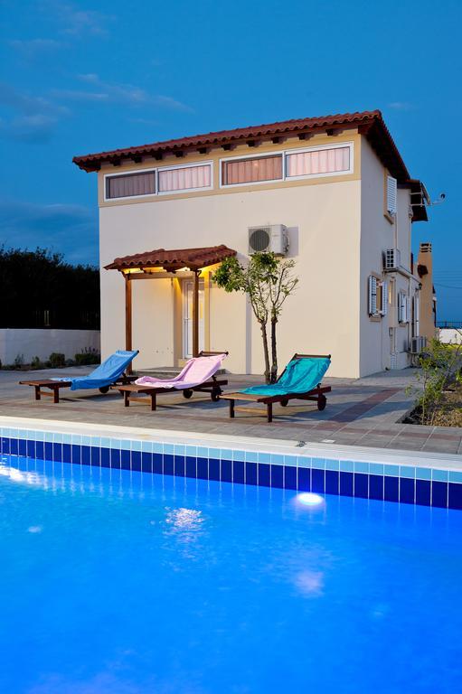 Villa Nefeli คิโอตาริ ห้อง รูปภาพ