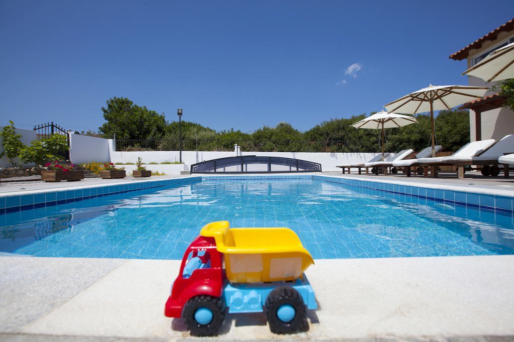 Villa Nefeli คิโอตาริ ภายนอก รูปภาพ