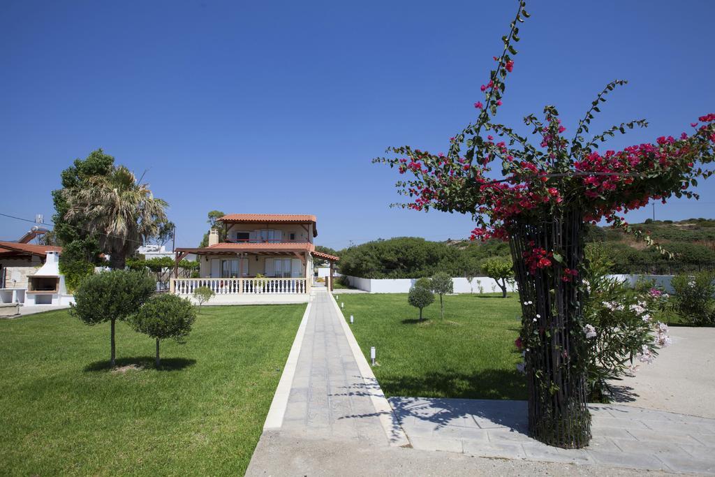 Villa Nefeli คิโอตาริ ภายนอก รูปภาพ