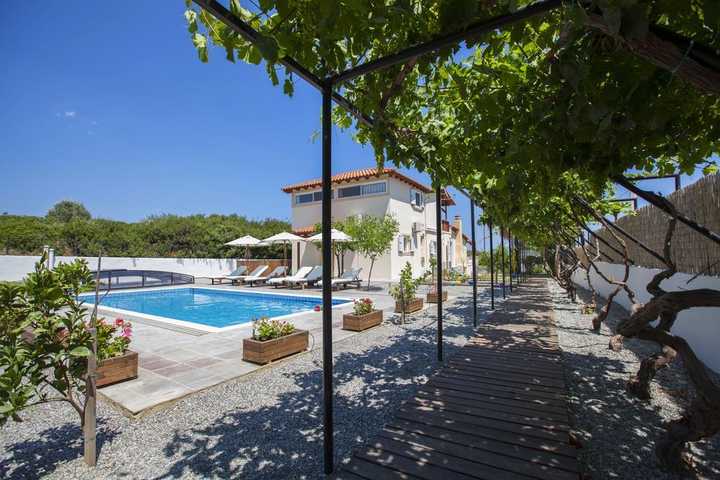 Villa Nefeli คิโอตาริ ภายนอก รูปภาพ